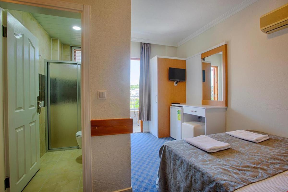 Azak Blue Otel Okurcalar Esterno foto